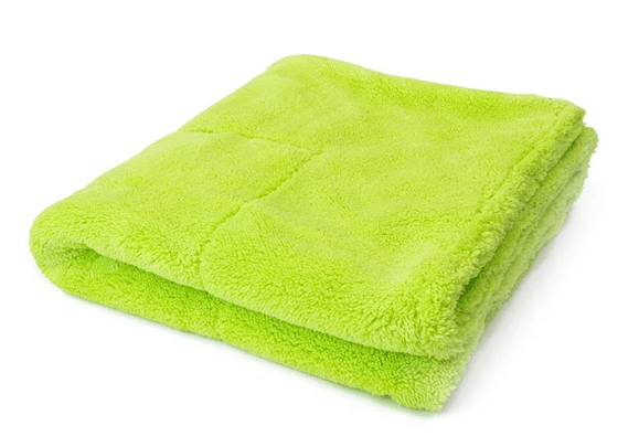 https://legendarycarcare.com/cdn/shop/products/legendary-car-care-legendary-s-ultra-plush-drying-towel-28505795231822_1400x.png?v=1630290318